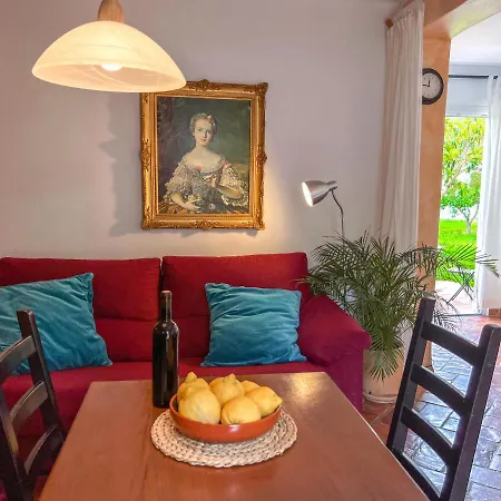 Tropical Apartment